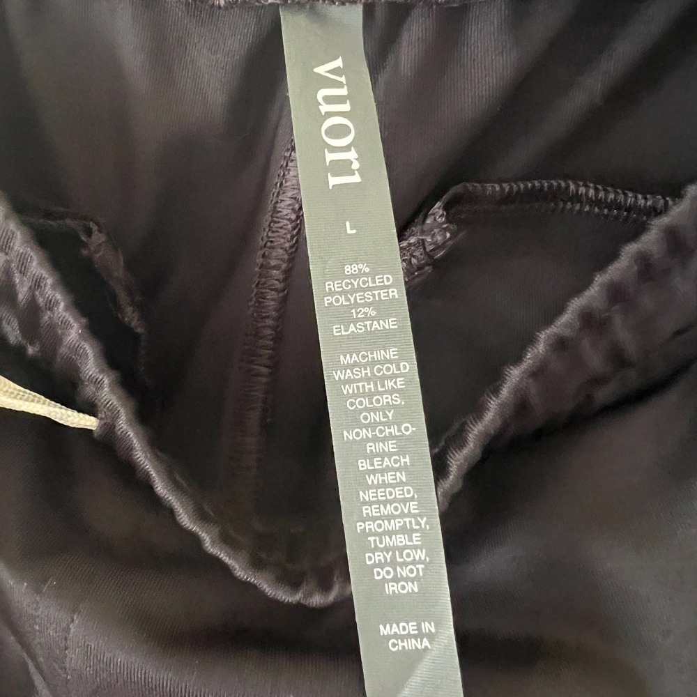 Vuori Mens Black Performance Joggers Recycled Polyester Stretch Sweatpants L - Picture 2 of 16